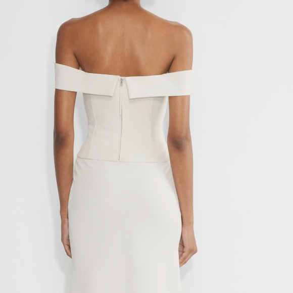 NWT Aritzia Wilfred Queens Top Off the shoulder birch small - Picture 3 of 6